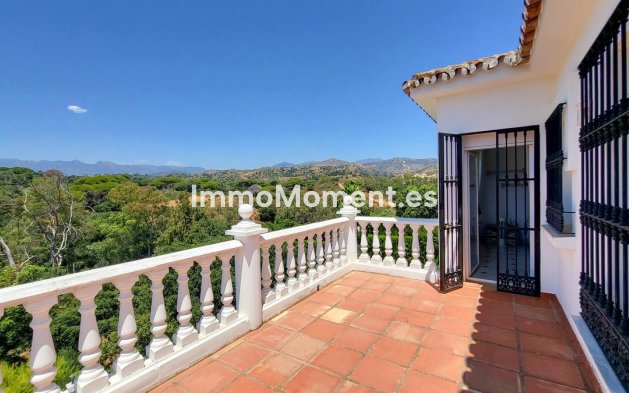 Resale - Detached villa - Marbella - Elviria