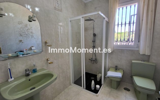 Resale - Detached villa - Marbella - Elviria