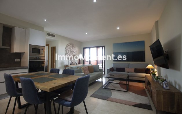 Reventa - Apartamento - Estepona  - Estepona Centro