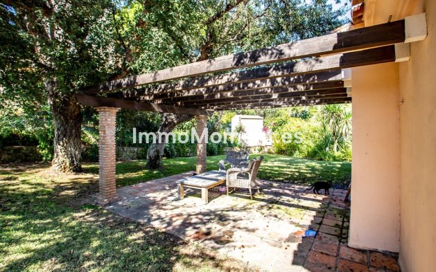 Resale - Detached villa - Marbella - Elviria