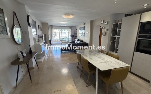 Resale - Apartment - Marbella - Guadalmina Alta