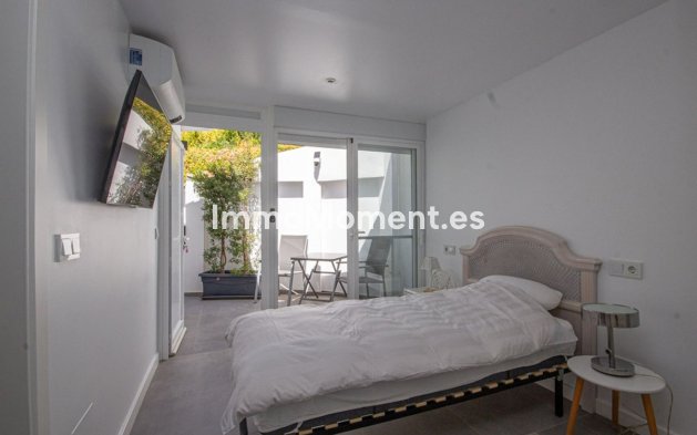 Bestaande woning - Vrijstaande villa - Marbella - Costabella
