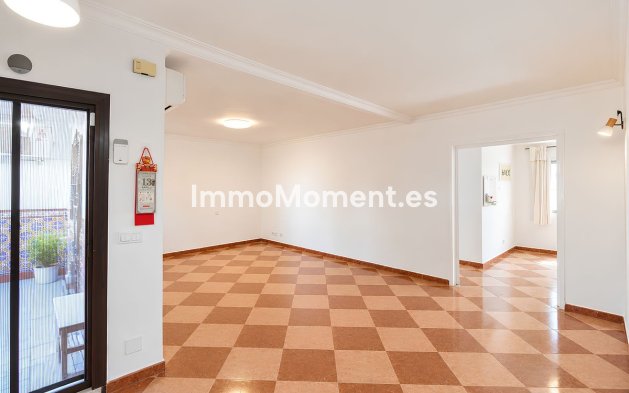 Resale - Detached villa - Fuengirola - Fuengirola Centro