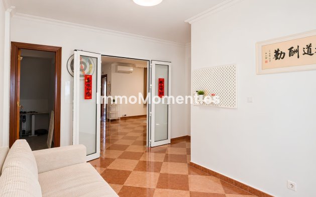 Resale - Detached villa - Fuengirola - Fuengirola Centro