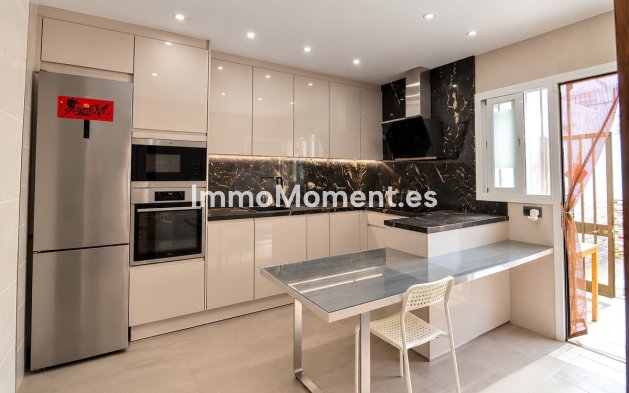 Resale - Detached villa - Fuengirola - Fuengirola Centro