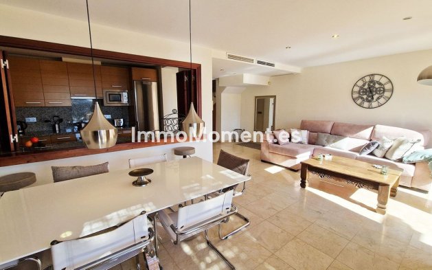 Resale - Apartment - Benalmadena - Benalmadena Centro