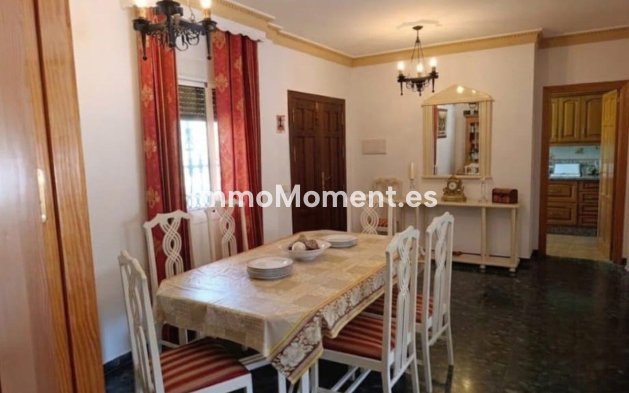 Resale - Detached villa - Ojén