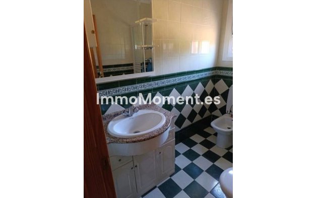 Resale - Detached villa - Ojén