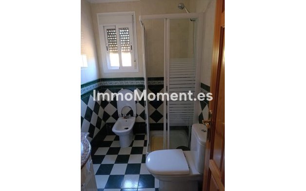 Resale - Detached villa - Ojén