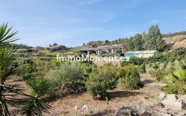 Resale - Detached villa - Estepona - Estepona Centro