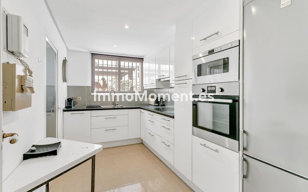 Wiederverkauf - Wohnung - Marbella - Elviria