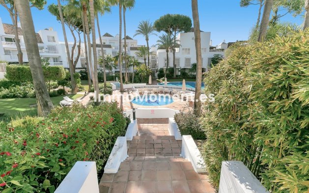 Wiederverkauf - Wohnung - Marbella - Elviria