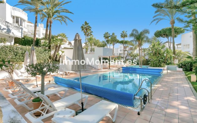 Wiederverkauf - Wohnung - Marbella - Elviria
