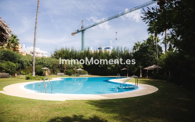 Resale - Apartment - Estepona - Estepona Centro