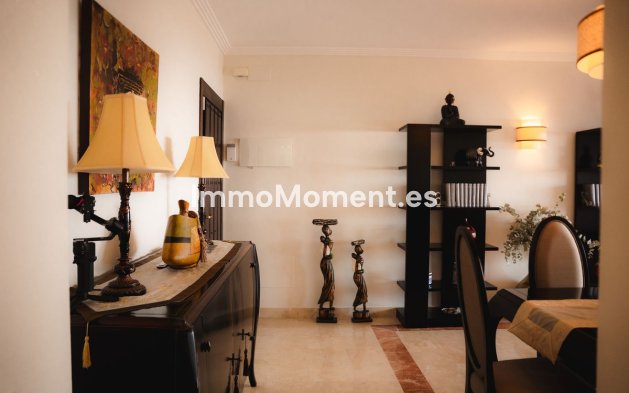 Resale - Apartment - Estepona - Estepona Centro