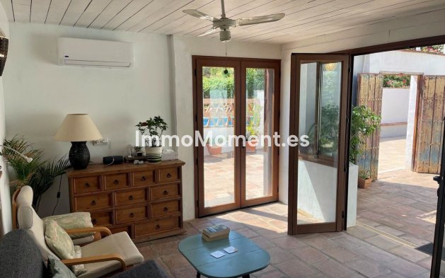 Reventa - Casa de campo - Interior  - Alora