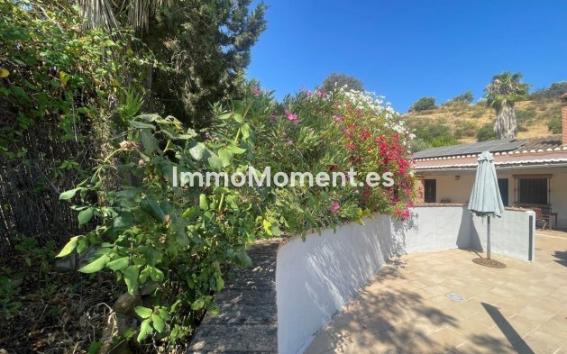 Reventa - Casa de campo - Interior  - Alora