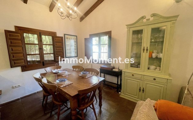 Reventa - Casa de campo - Interior  - Alora