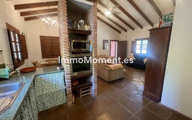 Reventa - Casa de campo - Interior  - Alora