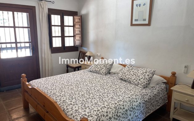 Reventa - Casa de campo - Interior  - Alora