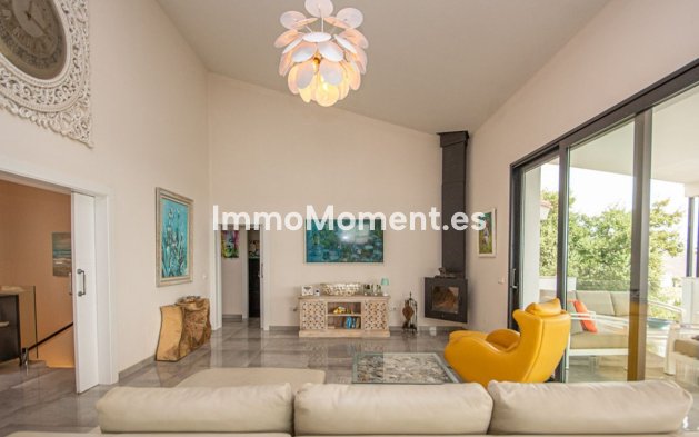 Wiederverkauf - Freistehende Villa - Marbella - La Mairena
