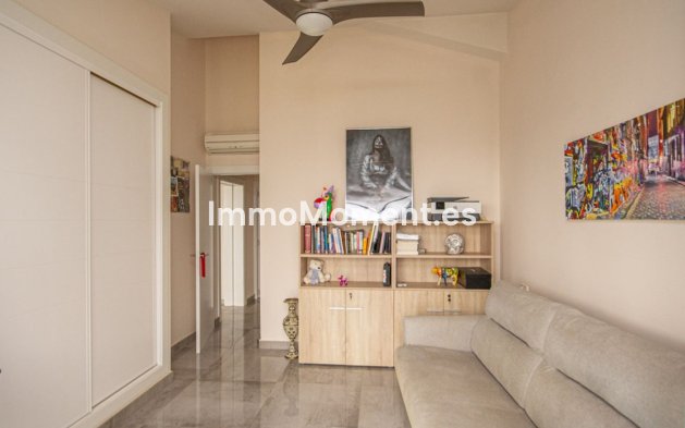 Wiederverkauf - Freistehende Villa - Marbella - La Mairena