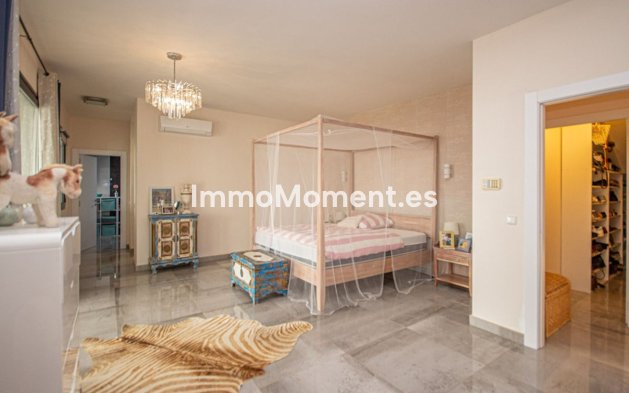 Wiederverkauf - Freistehende Villa - Marbella - La Mairena