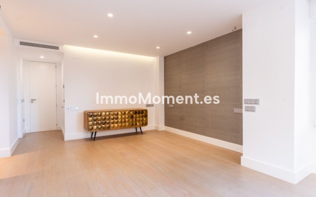 Reventa - Apartamento - Málaga - Málaga Centro