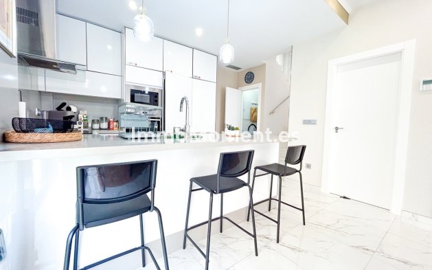 Bestaande woning - Vrijstaande villa - Orihuela Costa - Villamartín