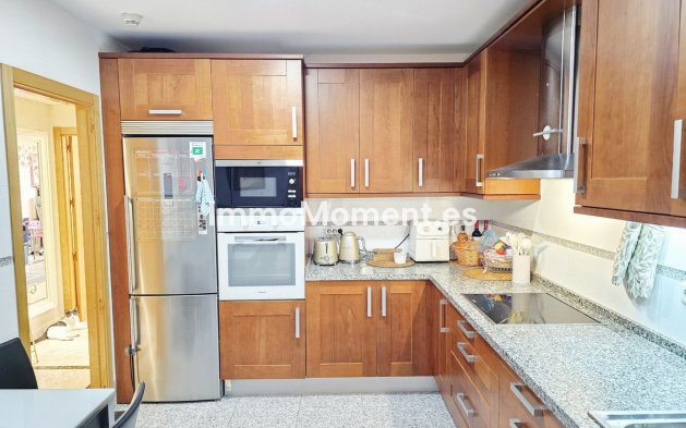Resale - Apartment - Estepona - New Golden Mile