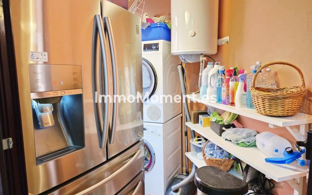 Resale - Apartment - Estepona - New Golden Mile