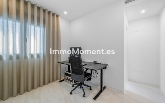 Resale - Detached villa - Orihuela - Orihuela Centro