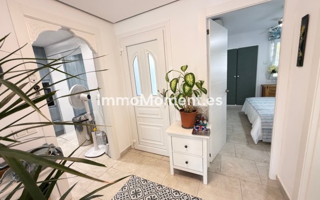 Resale - Detached villa - Orihuela Costa - Villamartín