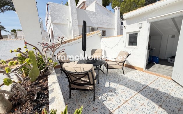 Resale - Detached villa - Orihuela Costa - Villamartín