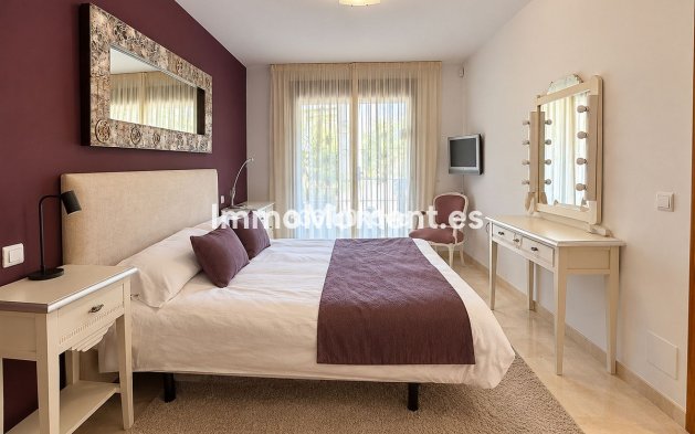 Reventa - Apartamento - Benahavís - Benahavís Centro