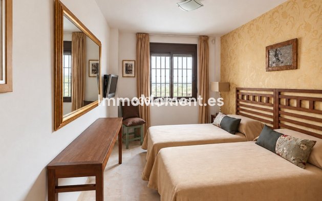 Reventa - Apartamento - Benahavís - Benahavís Centro