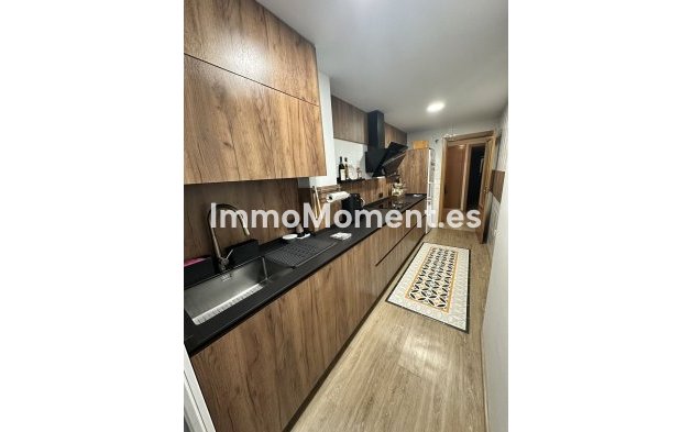 Resale - Apartment - Benalmadena - Benalmadena Centro