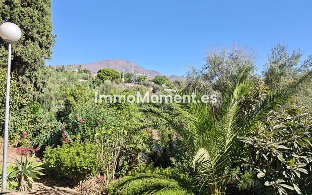 Resale - Townhouse - Estepona - Estepona Centro