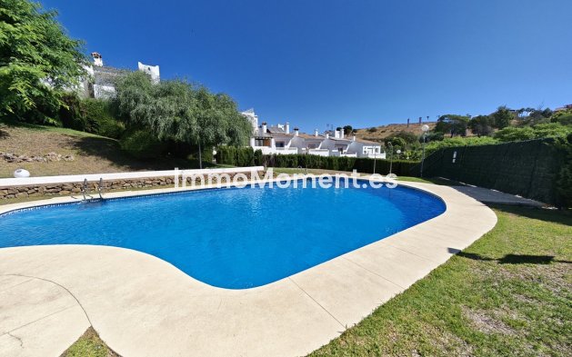 Resale - Townhouse - Estepona - Estepona Centro