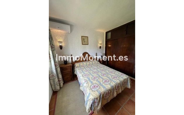 Revente - Villa individuelle - Estepona  - Costalita