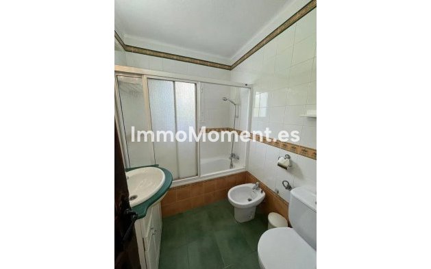 Revente - Villa individuelle - Estepona  - Costalita