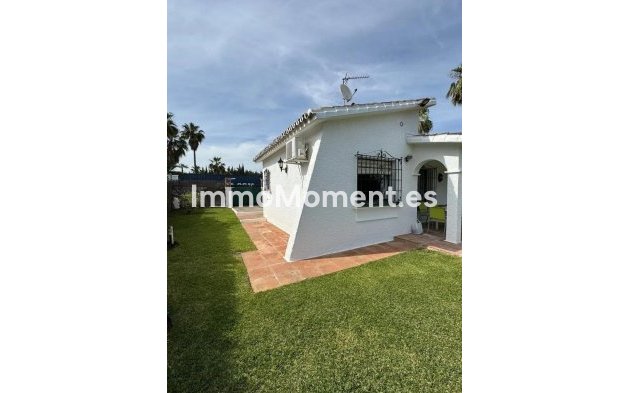 Revente - Villa individuelle - Estepona  - Costalita
