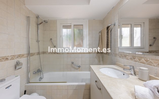 Revente - Villa individuelle - Estepona  - Estepona Centro