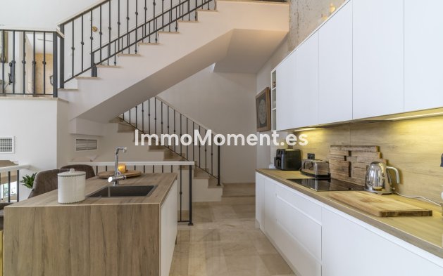Bestaande woning - Vrijstaande villa - Binnenland  - Istán