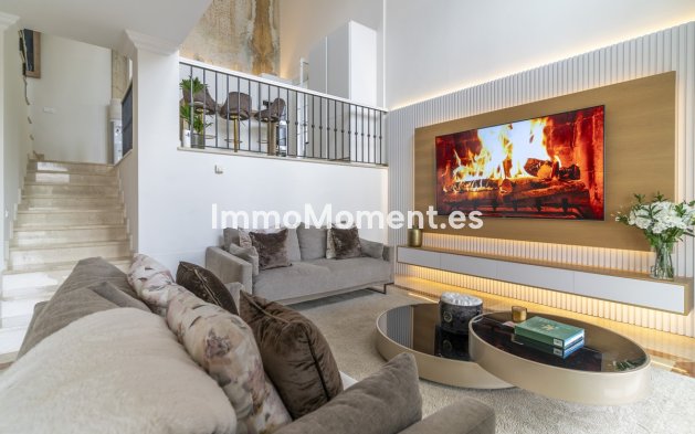 Bestaande woning - Vrijstaande villa - Binnenland  - Istán