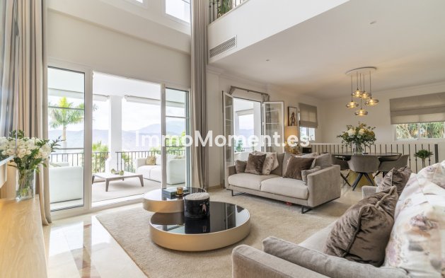 Bestaande woning - Vrijstaande villa - Binnenland  - Istán