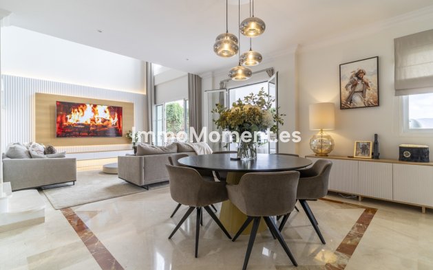 Bestaande woning - Vrijstaande villa - Binnenland  - Istán