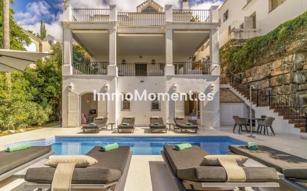 Bestaande woning - Vrijstaande villa - Binnenland  - Istán