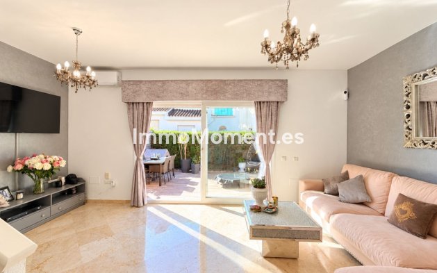 Resale - Detached villa - Manilva - La Duquesa