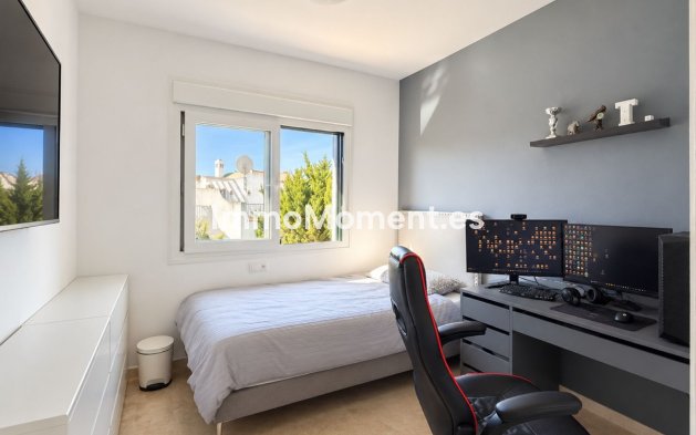 Resale - Detached villa - Manilva - La Duquesa